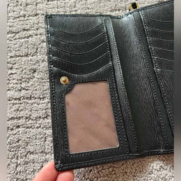 Ralph Lauren Black Wallet with Gold Emblem - Picture 11 of 16